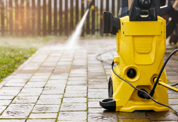Best Driveway Pressure Washing  in Maricopa, CA